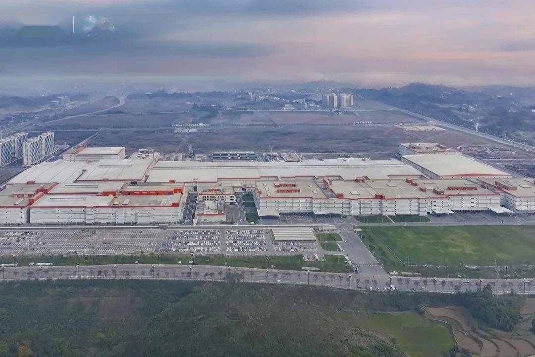 时代长安标准电芯下线 长安“金钟罩”电池迎来首座里程碑